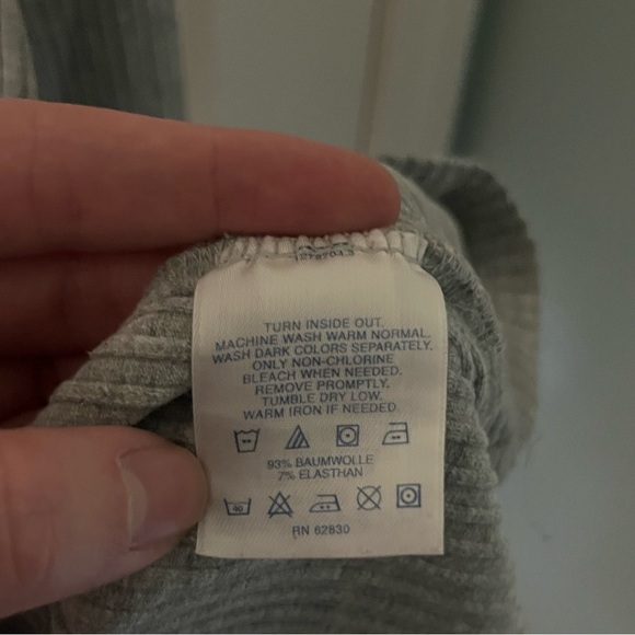 Land’s end women’s grey turtleneck, small 6-8 - Picture 4 of 5